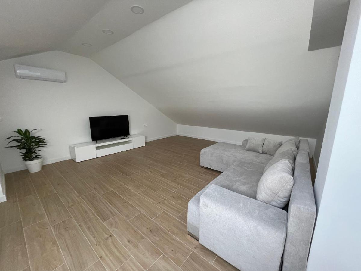 Galeria Apartment โปดสตรานา ภายนอก รูปภาพ